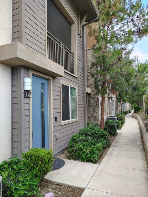 Building Photo - 937 Savi Dr