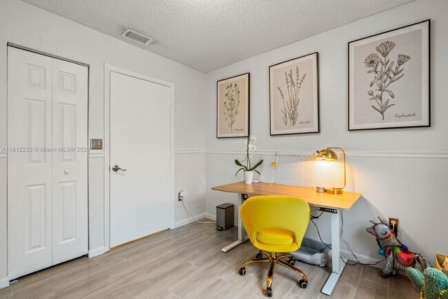Building Photo - 7251 SW 158th Pl