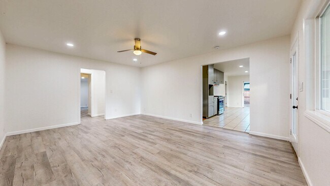 Building Photo - Bright & Clean Single Level FIVE bedroom i...
