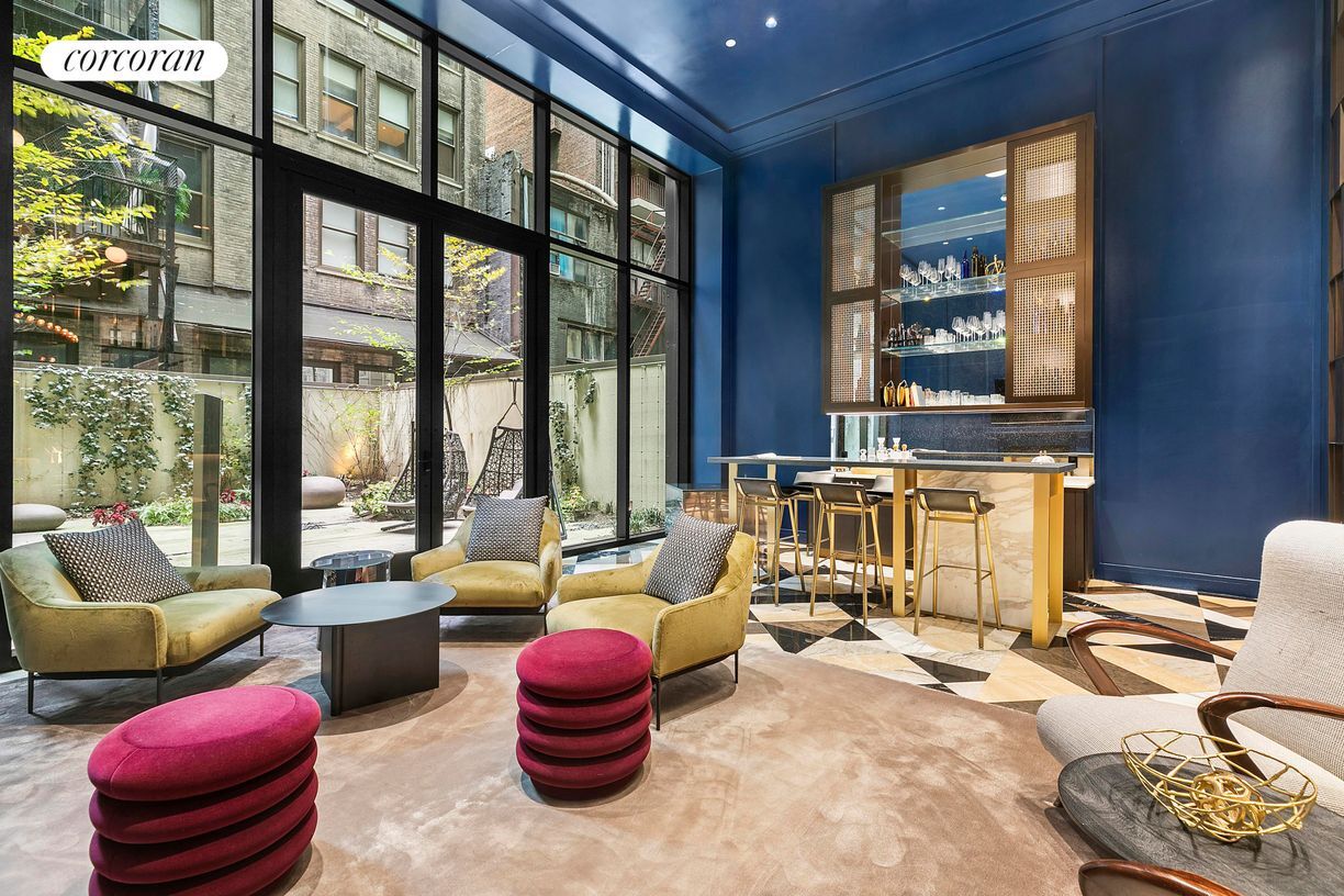 Building Photo - 30 E 29th St