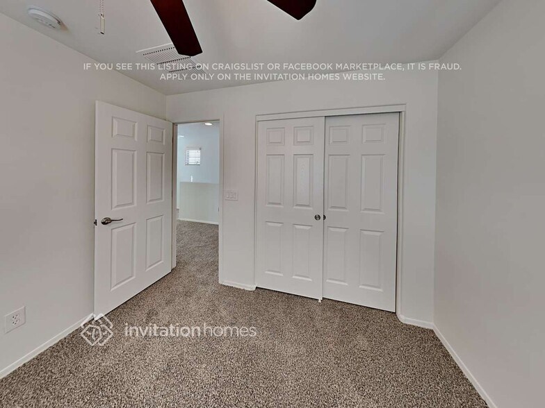 Building Photo - 239 N Sandal
