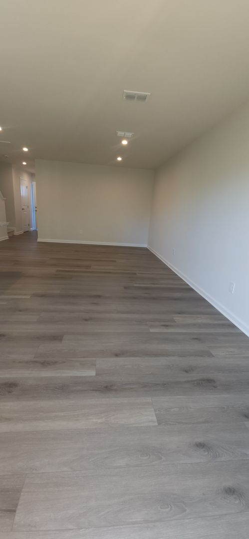 Building Photo - 3 BR Townhome in Arden Woods Townhomes