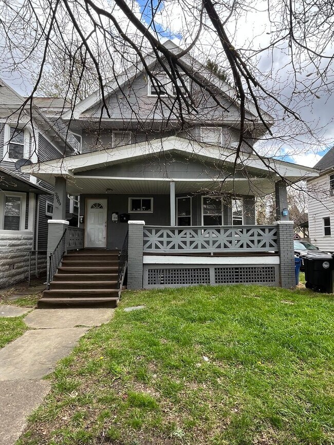 Building Photo - 3889 W.33rd