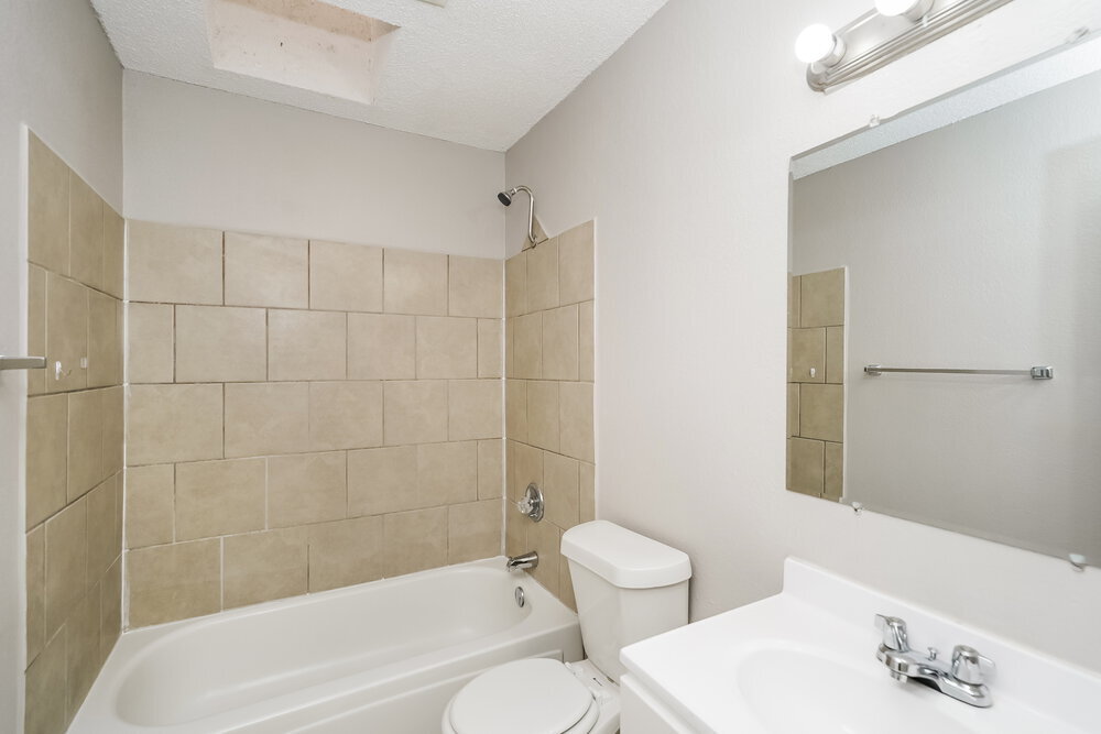 Building Photo - 6721 Rhea Ridge Dr