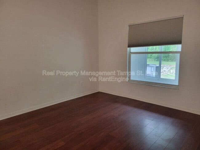 Building Photo - 12514 Hollybrook Ln