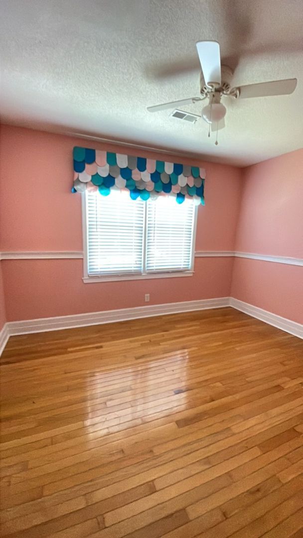 Building Photo - Archdale 4 bed / 2.5 bath