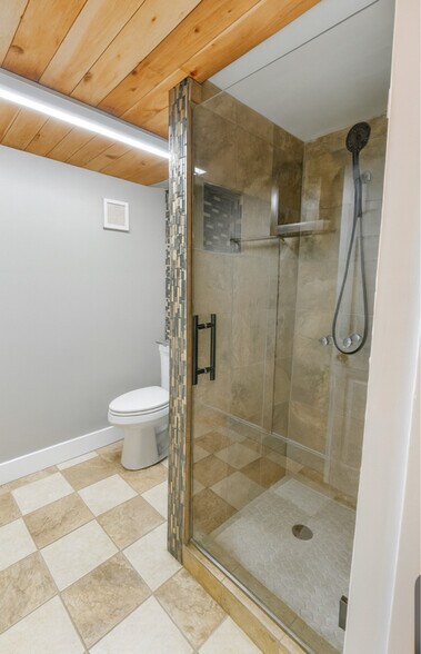 Building Photo - 3623 Longcourt Cir