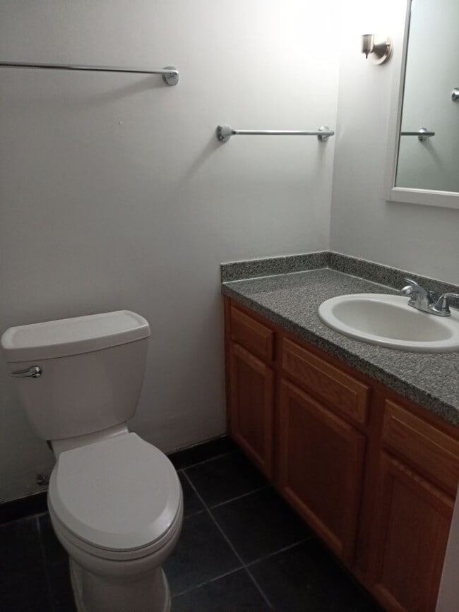 Building Photo - Stunning 3-bedroom, 2-bathroom home! Comin...
