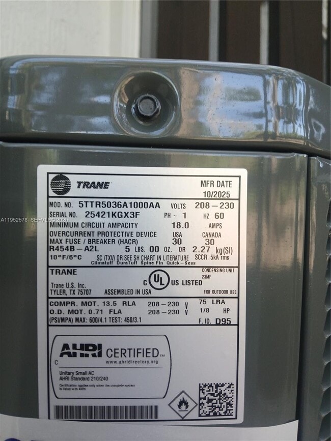 Building Photo - 3618 San Simeon Cir