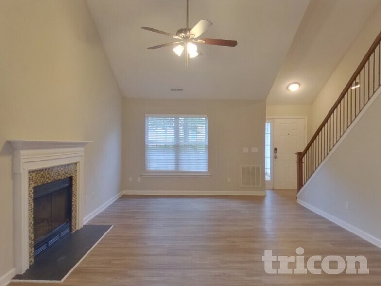 Building Photo - 474 Brighton Woods Dr