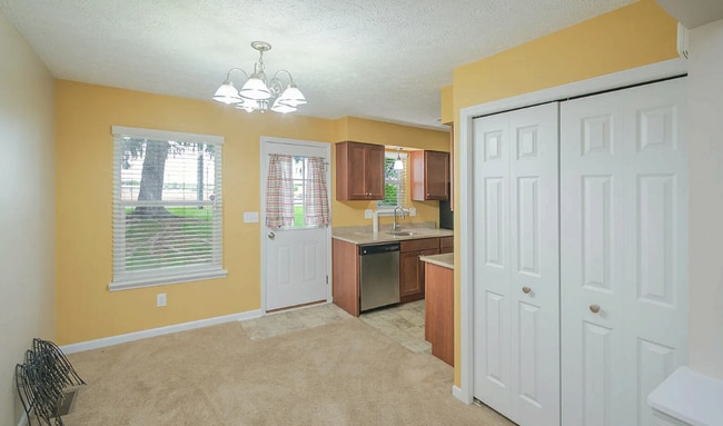 Building Photo - Cozy Home for Rent in Lansing, Michigan — Available Now
