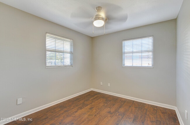 Building Photo - 748 Foxbriar Cove