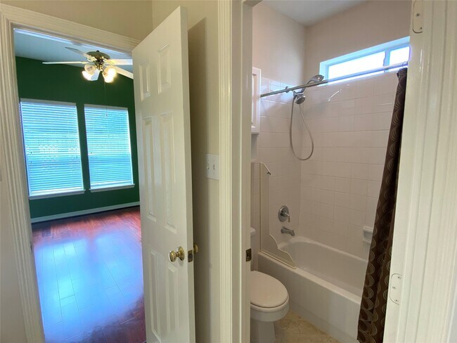 Building Photo - 4518 N Pine Brook Way