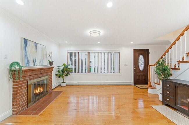 Building Photo - 63 Dickerman Ln