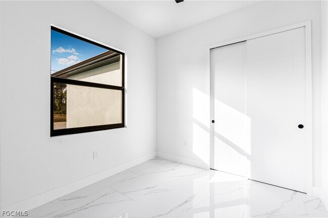 Building Photo - 3604 29th St SW