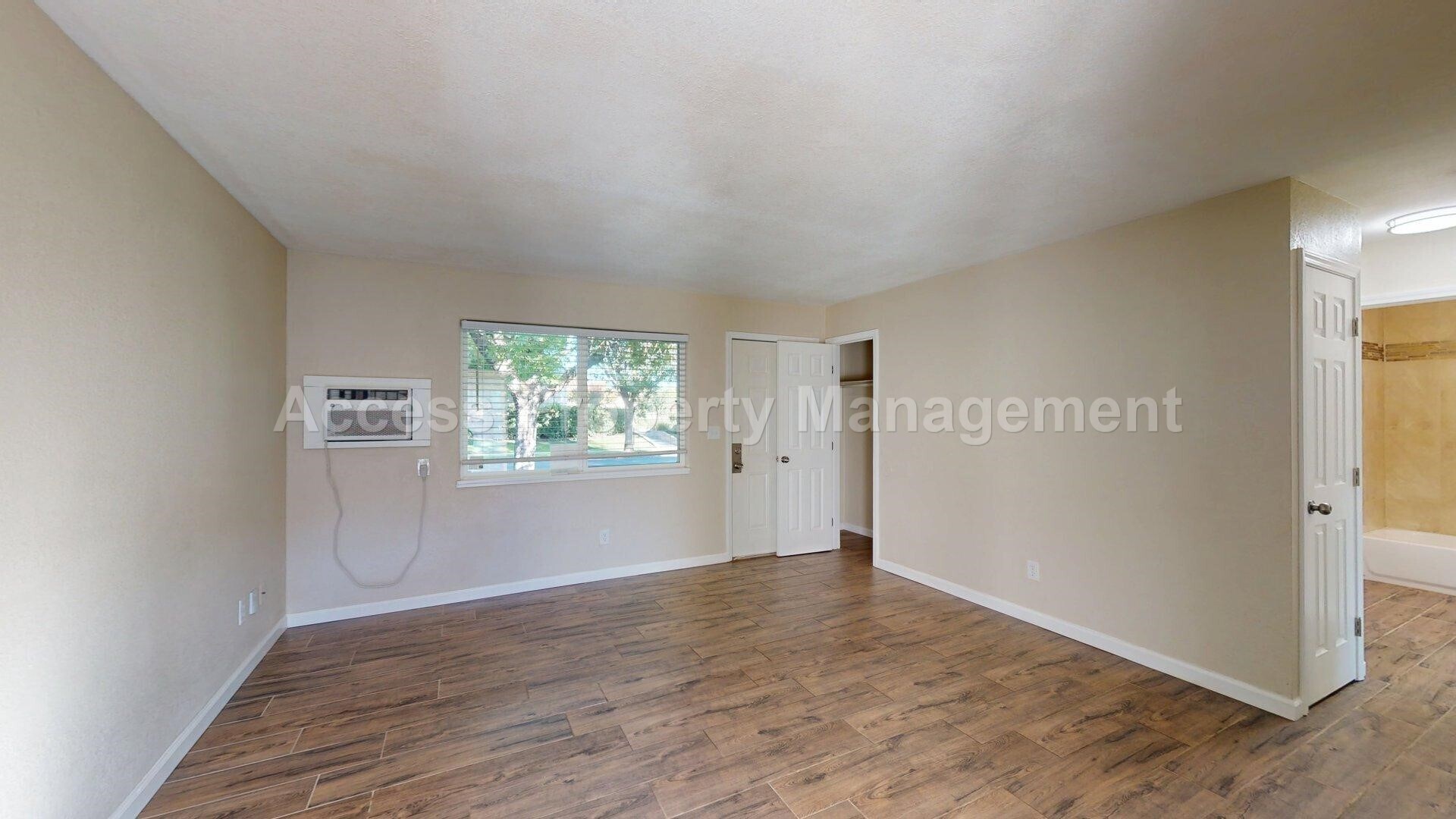 Building Photo - 1601 Carver Rd