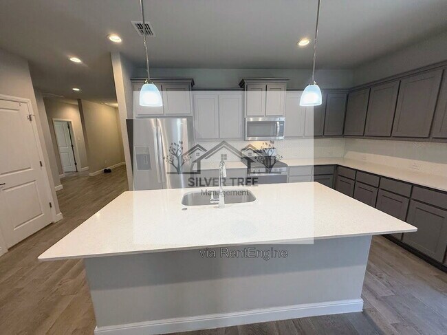 Building Photo - 10921 Rockchapel Dr