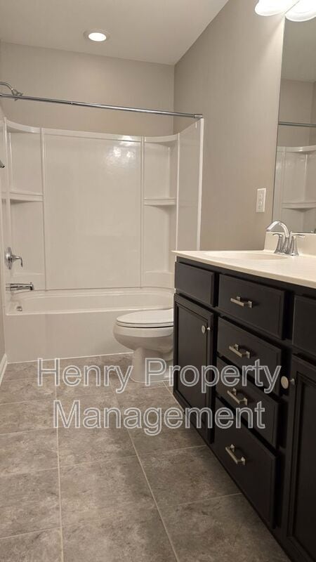 Building Photo - 112 Concordia Woods Dr