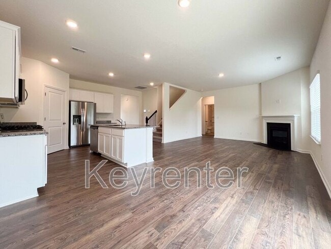 Building Photo - 125 Smt Rdg Ln