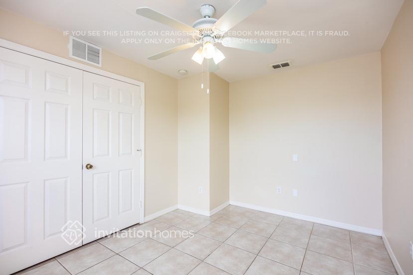 Building Photo - 4824 Leonard Blvd S