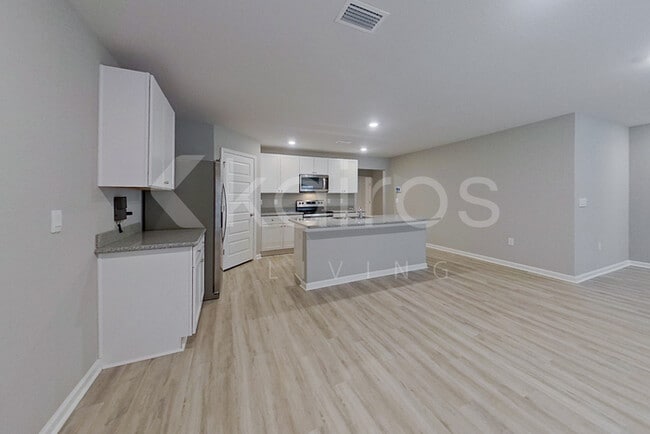 Building Photo - 160 Swallowtail Ln