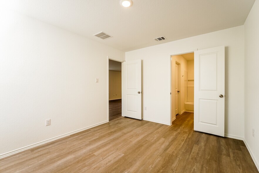 Building Photo - 7382 Cultivator Way