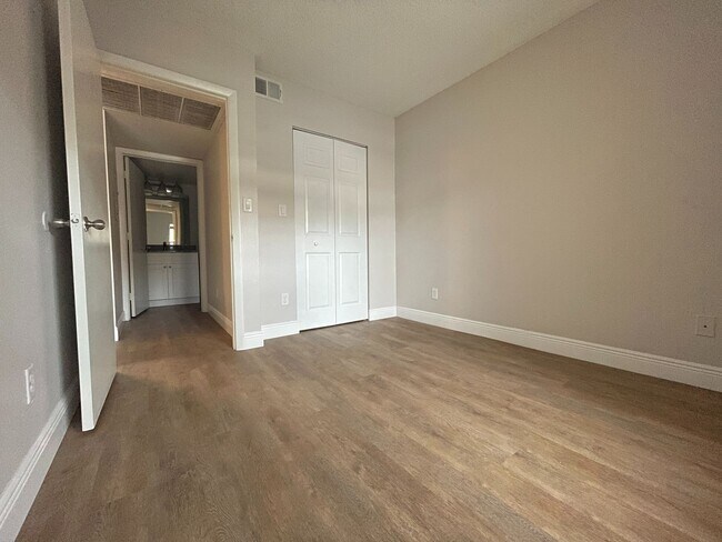 Building Photo - Mystic Gardens 5329-2905