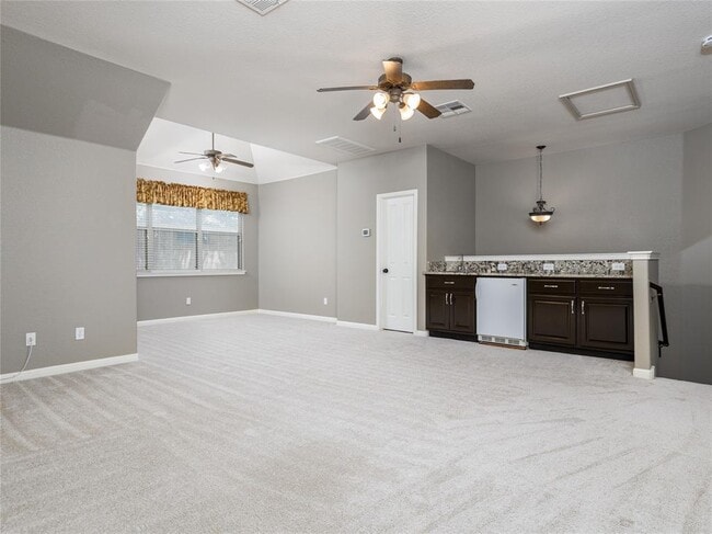 Building Photo - 15620 Echo Hills Dr
