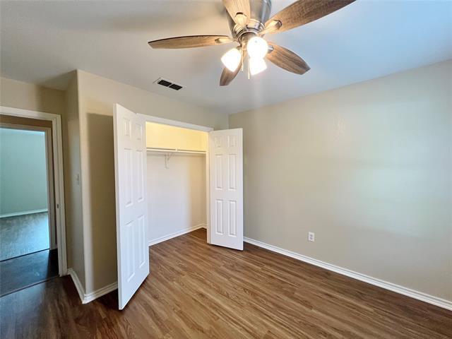 Building Photo - 122 Sunburst Ct