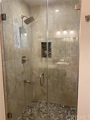 Building Photo - 6657 Enfield Ave