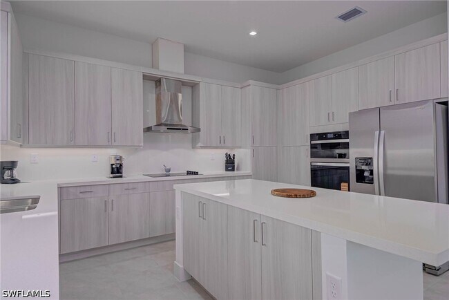 Building Photo - 5026 Ofanto Ln
