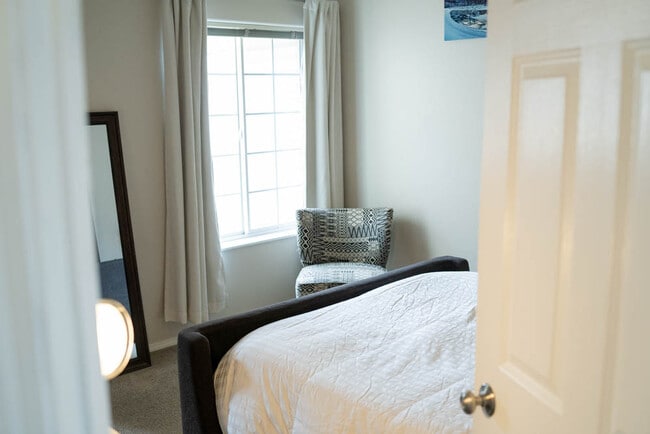 Building Photo - 6903 Gold Kings Ave