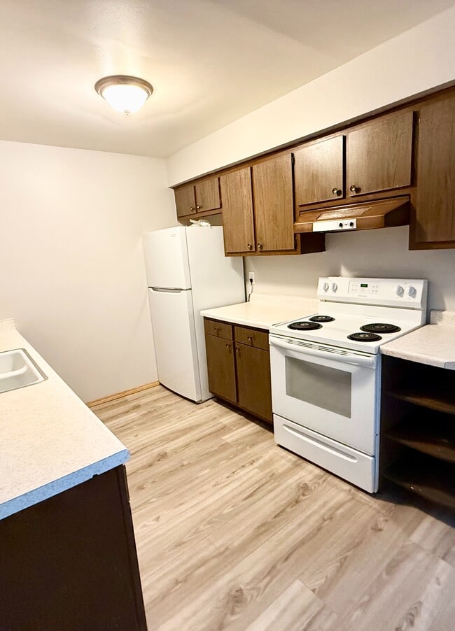 Building Photo - Bayside Apartments