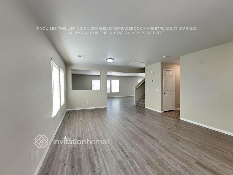 Building Photo - 11575 W Aruba Beach Ave