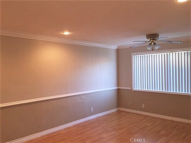 Building Photo - 11722 Saticoy St