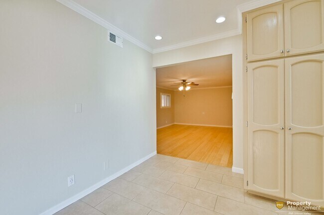 Building Photo - Stylish San Jose Home and Private Yard