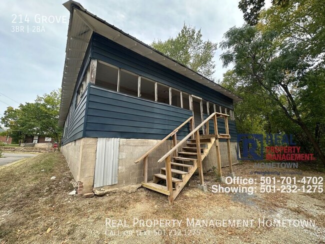 Building Photo - 214 Grove-