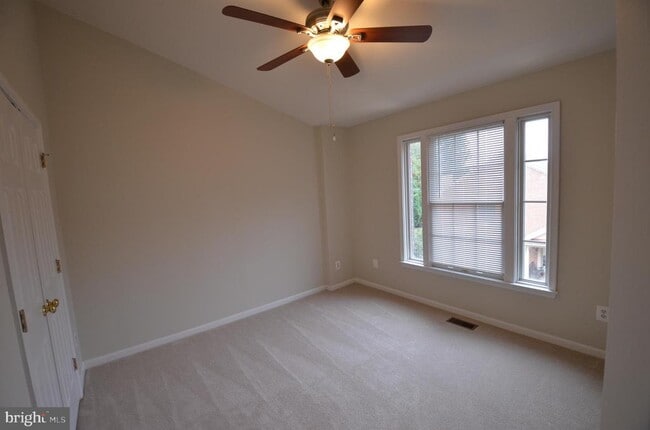Building Photo - 6515 Hubbardton Way