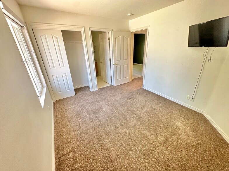 Building Photo - 1356 S 1190 W