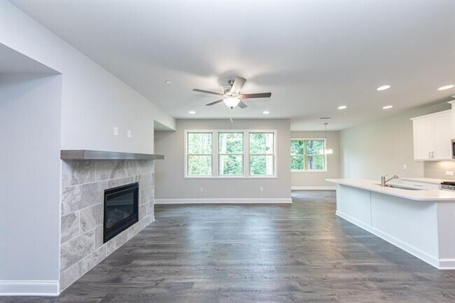 Building Photo - 207 Jonquil Spring Rd