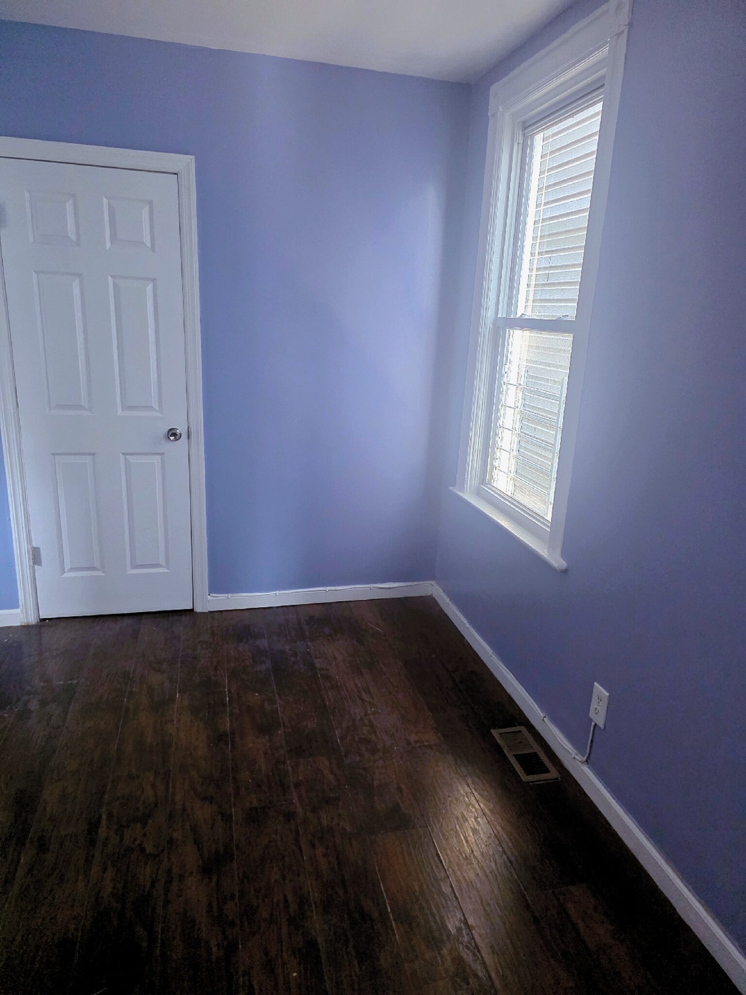 3rd bedroom - 212 Oakwood Pl