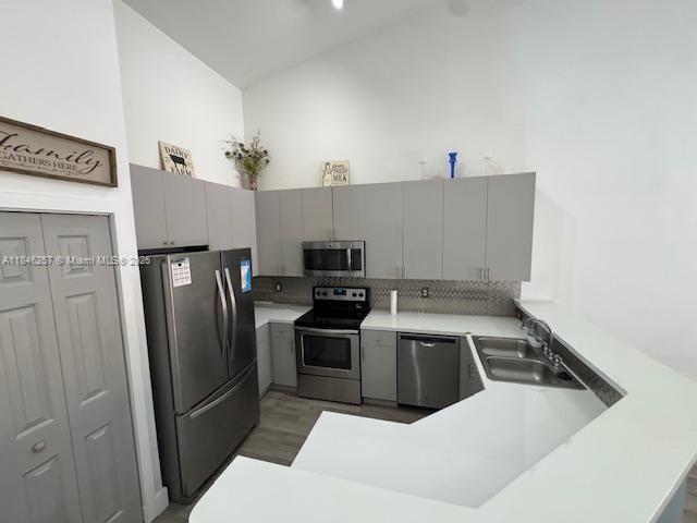 Building Photo - 1172 NE 32nd Terrace