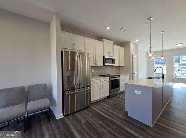 Building Photo - 341 Skylar Ct SE