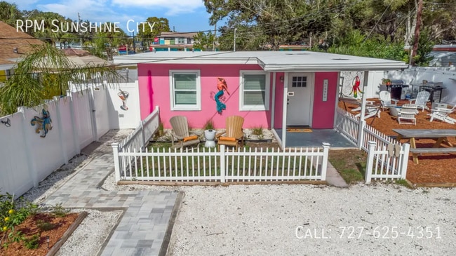Building Photo - 1500 Clearwater Largo Rd
