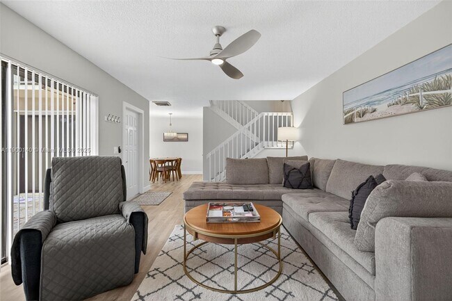 Building Photo - 2701 27th Ct