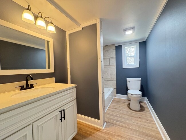 Building Photo - 2 Bedroom, 2 Bathroom Home in Haw River!