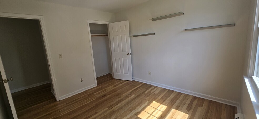 Building Photo - 409 Mayer Ct