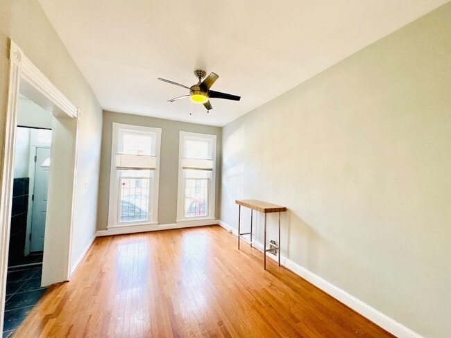 Building Photo - 2507 W Fayette St