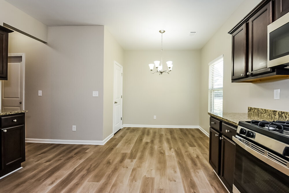 Building Photo - 3517 Mica Cir SE