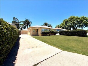 Building Photo - 12911 Whitewood Ave